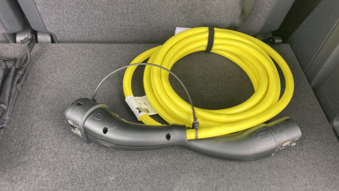 Volkswagen ID. Buzz 210kW Style Pro 86kWh 5dr LWB Auto [7St/Design+] Electric Estate - Image 43